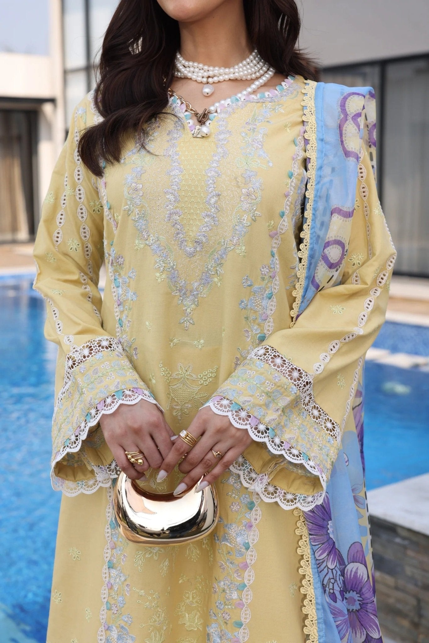 Vanilla Daisy | Luxury Lawn 26 | Aylin Secondary image
