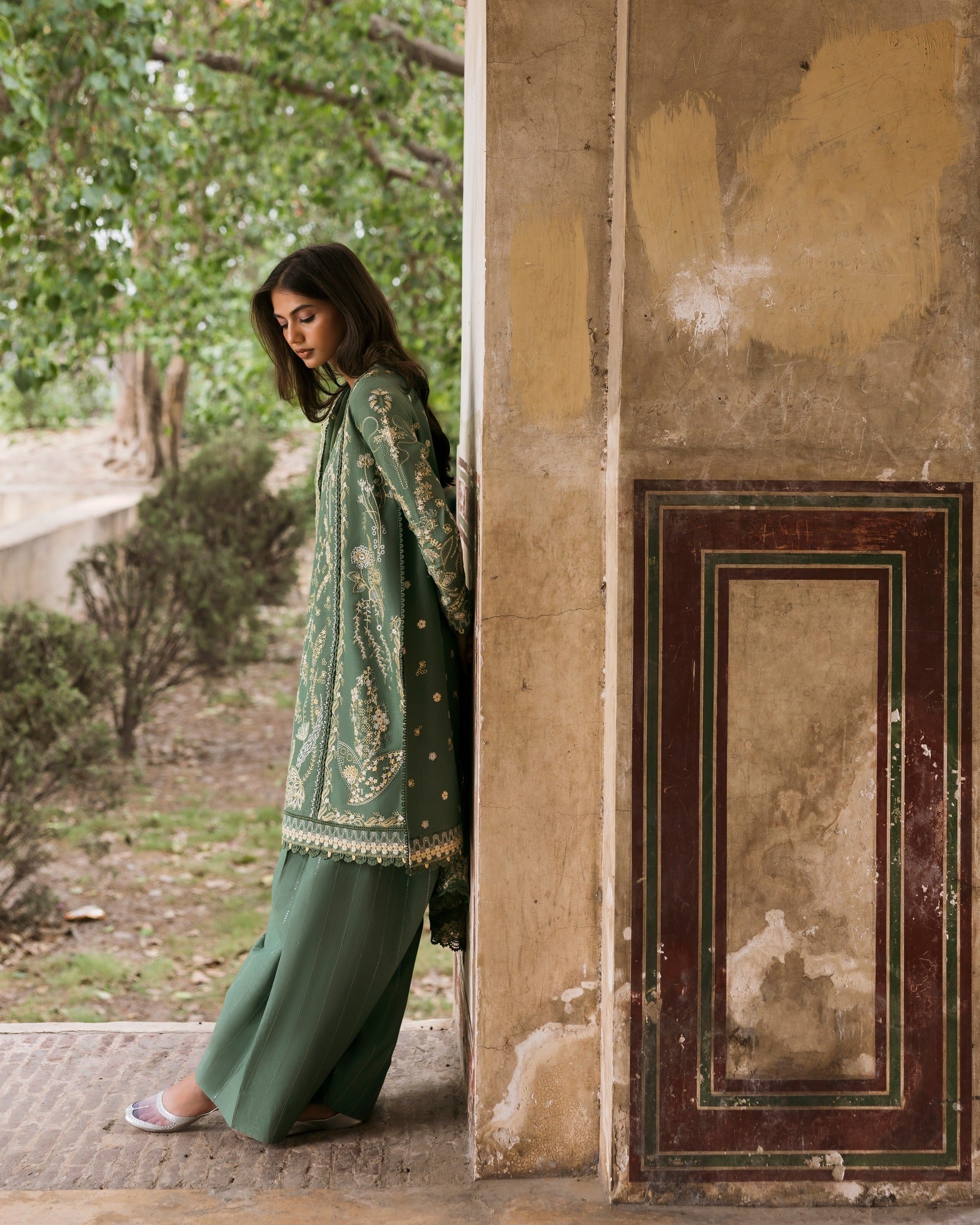 WAADНА I Mulaqaat Festive Lawn 25 I AFROZEH - Portia Fabrics