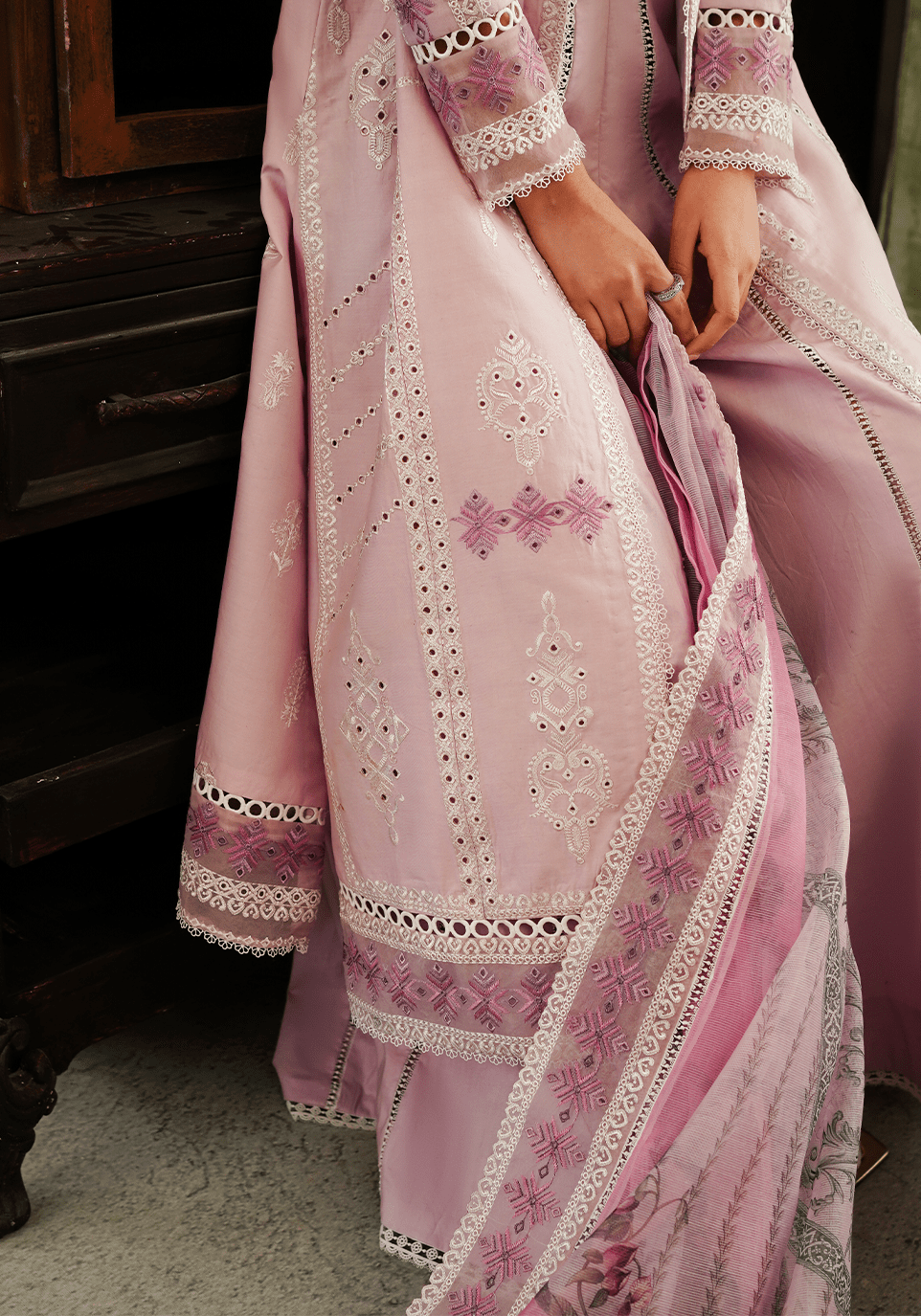 ZQT 001 FAYE | Tresor Luxury Lawn'24 | Zarqash - Portia Fabrics