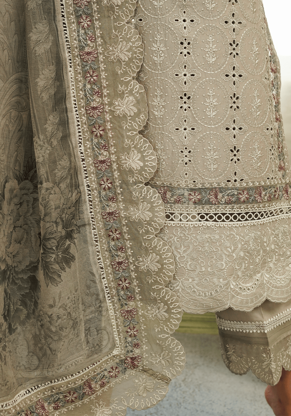 ZQT 002 ROSEMARY | Tresor Luxury Lawn'24 | Zarqash - Portia Fabrics